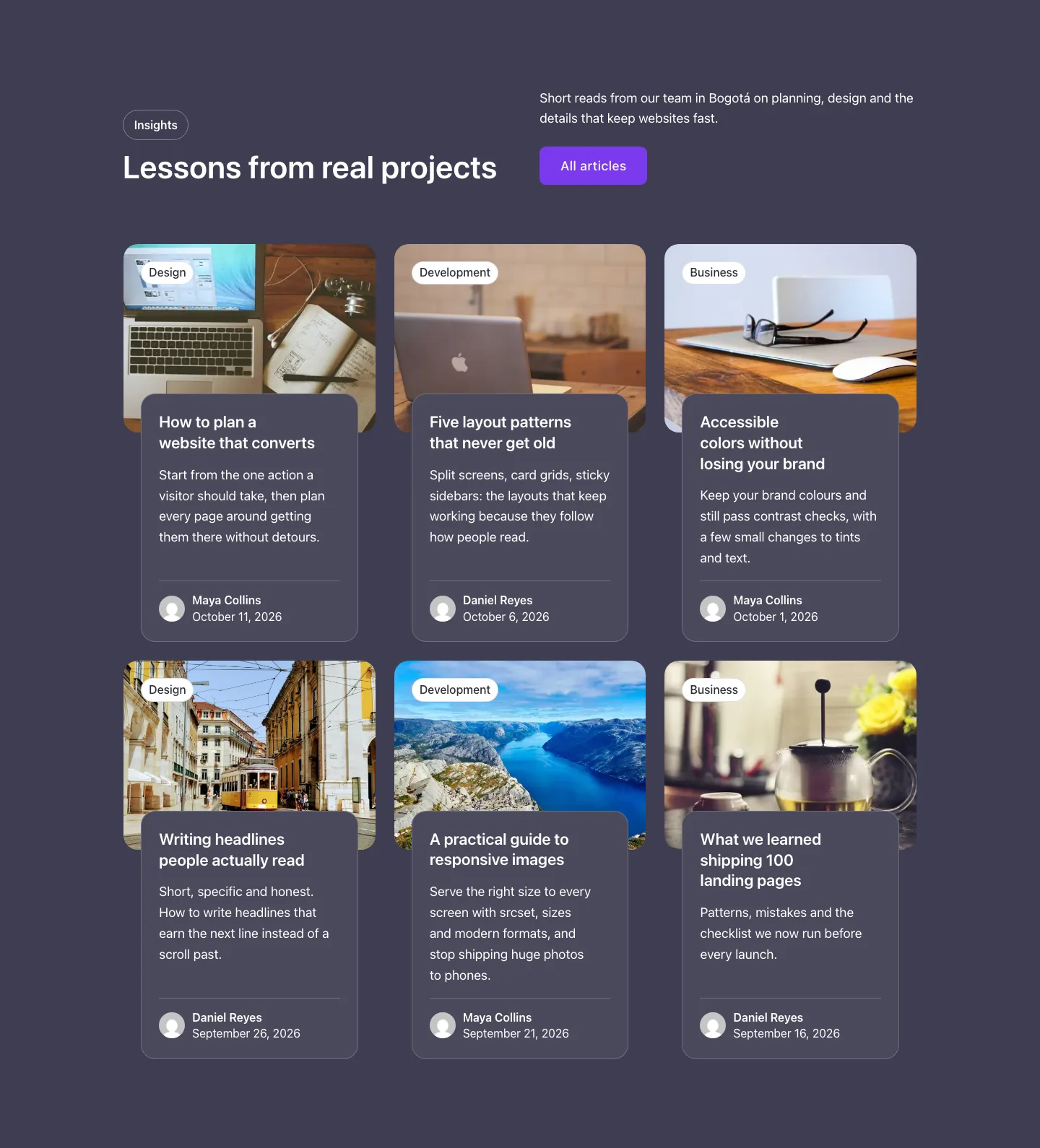 Blog · Post grid with panels, with the site in dark mode